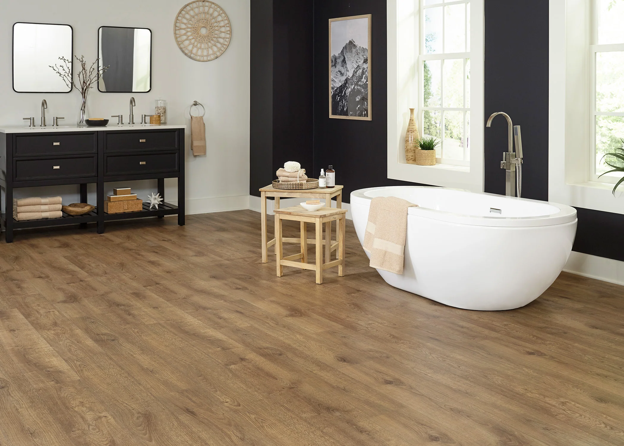 12mm Autumn Cider Oak Water-Resistant Laminate Flooring - Sample - Image 2