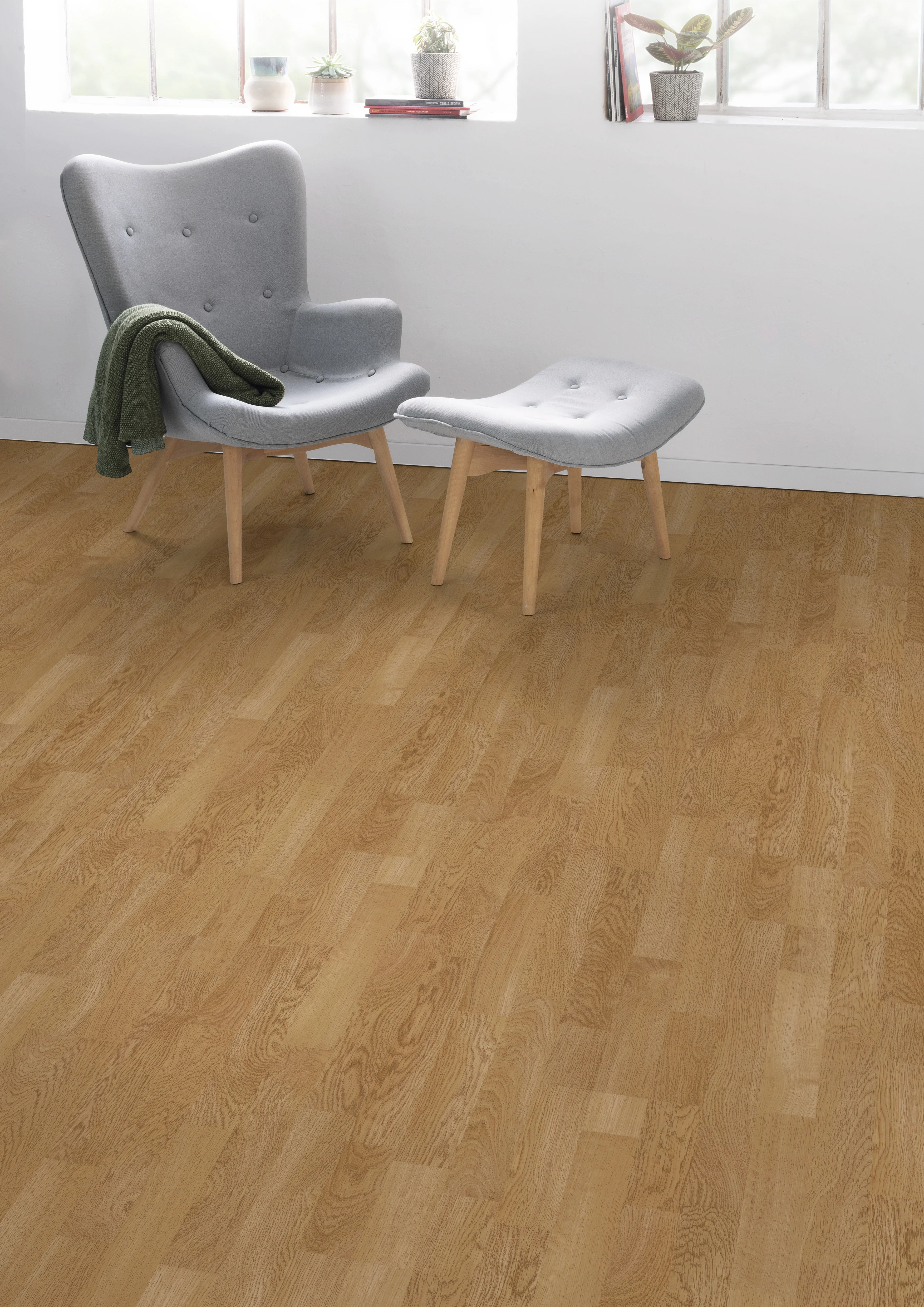 6mm Red Oak Multistrip Laminate Flooring 7.6 in. Width x 50.87 in. Length - Image 2