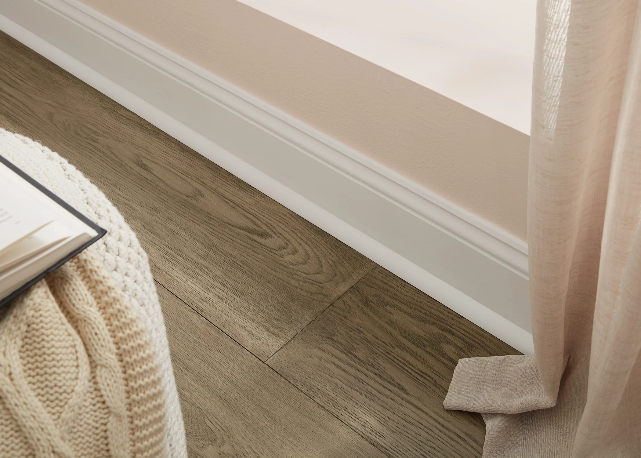 LWM163EP 9/16 in. Thick x 5-1/4 in. Tall x 12 ft. Length PFJ White Primed Colonial Baseboard - Image 2